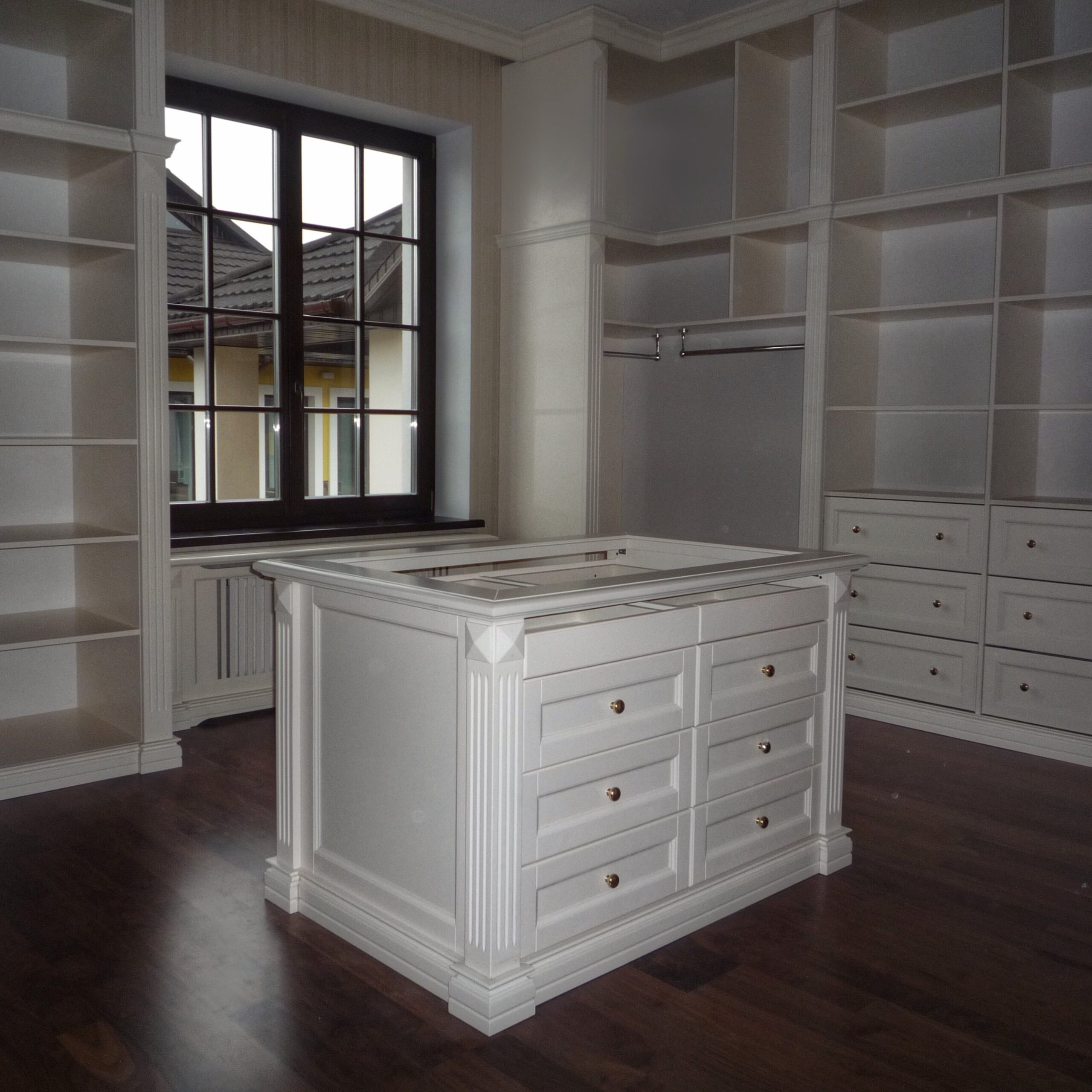 Гардеробна 02